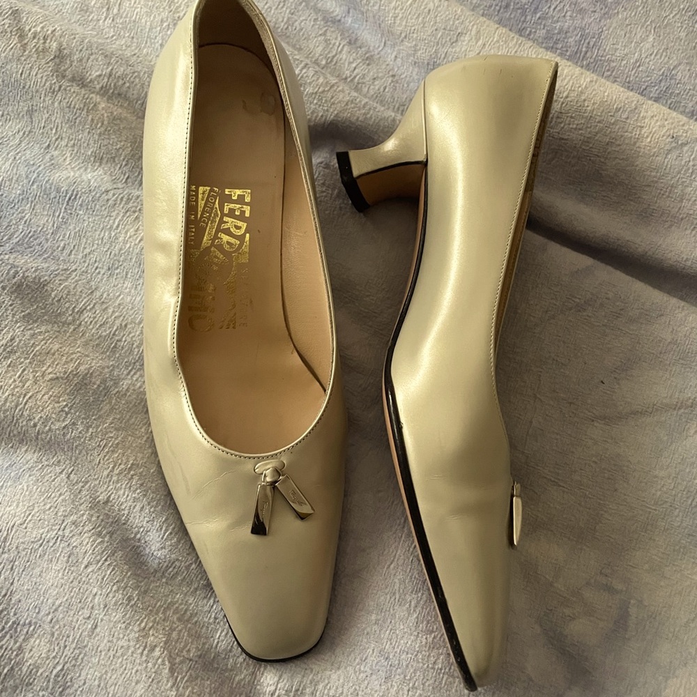 Salvatore Ferragamo white one inch heels
